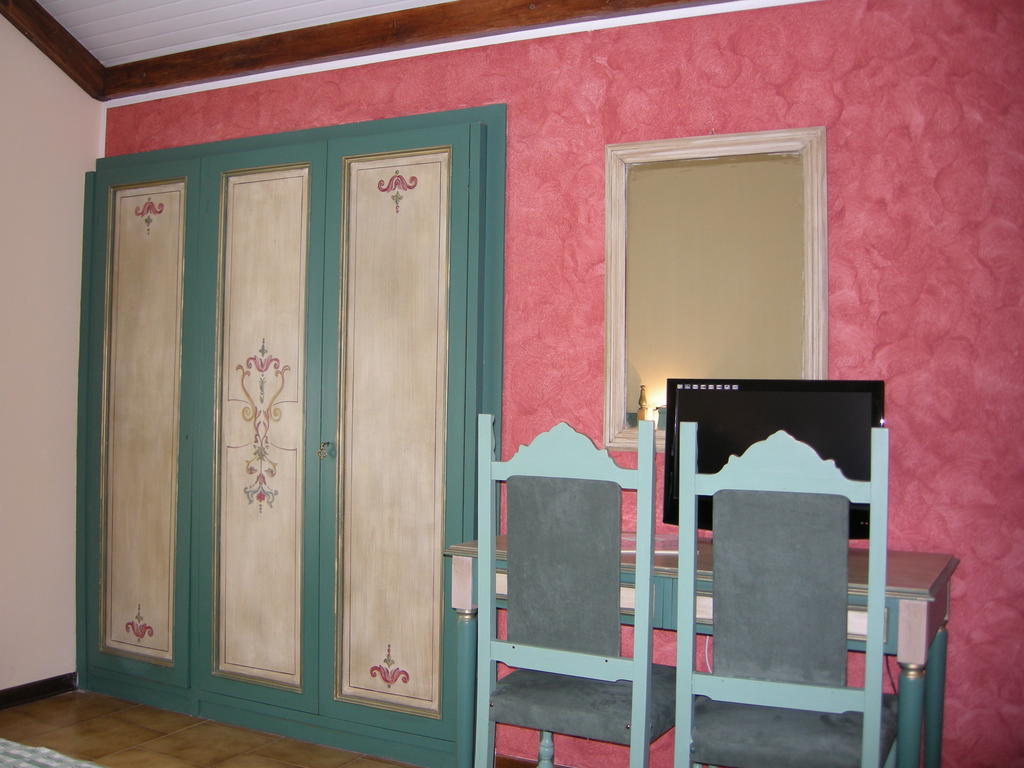 Hotel Fiordigigli LʼAquila Oda fotoğraf